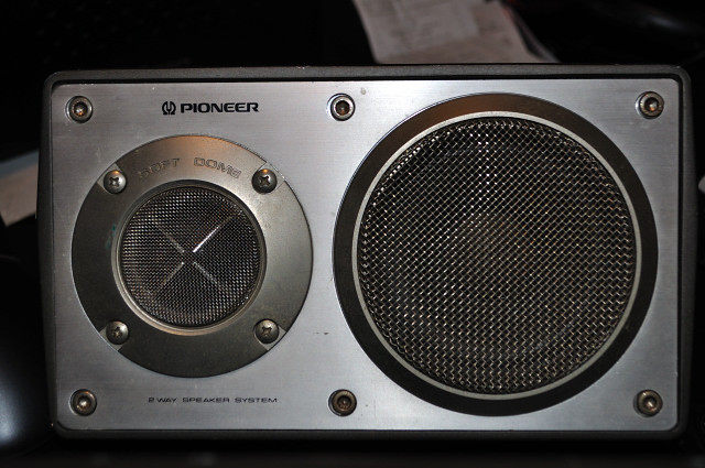 Alu Die Cast Cabinet: Monitor-Audio BM-100, Pioneer TS-X9 Bowers & Wilkins  " ???" | diyAudio